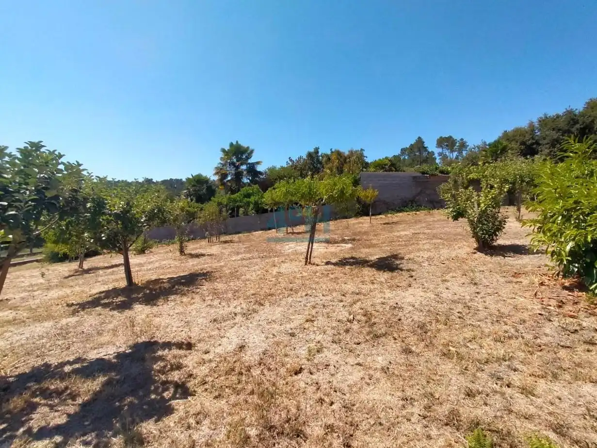 Residential for sale in Coles