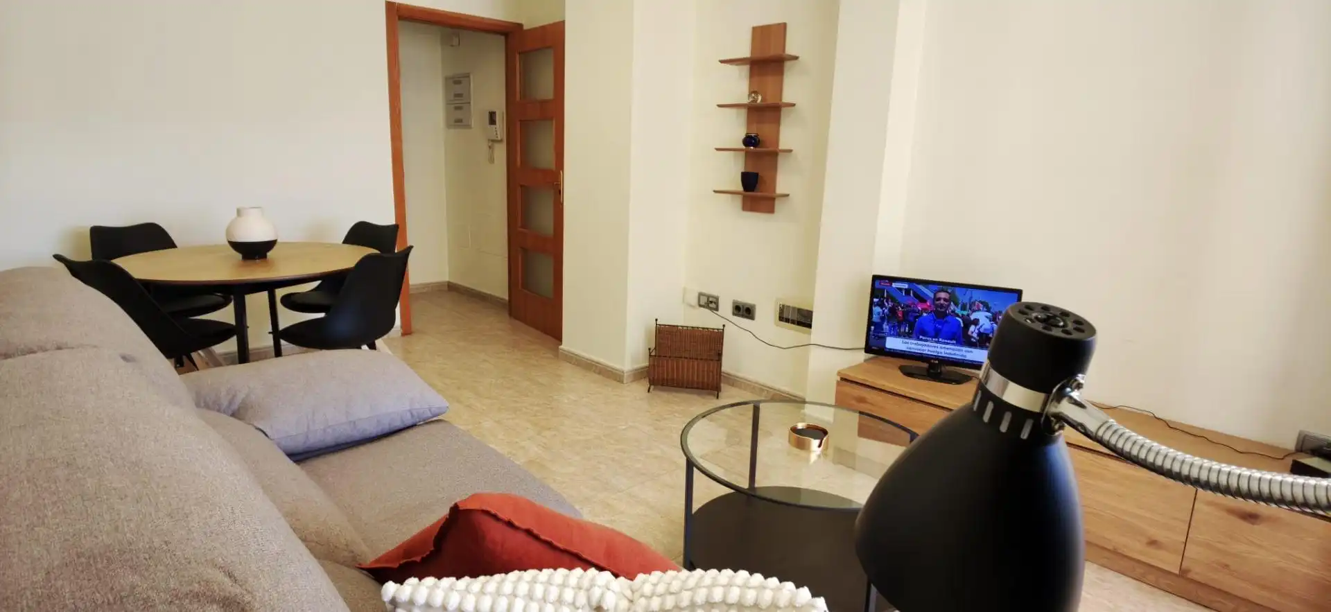 Wohnzimmer von Wohnung zur Miete in Murcia mit Klimaanlage, Abstellraum und Möbliert