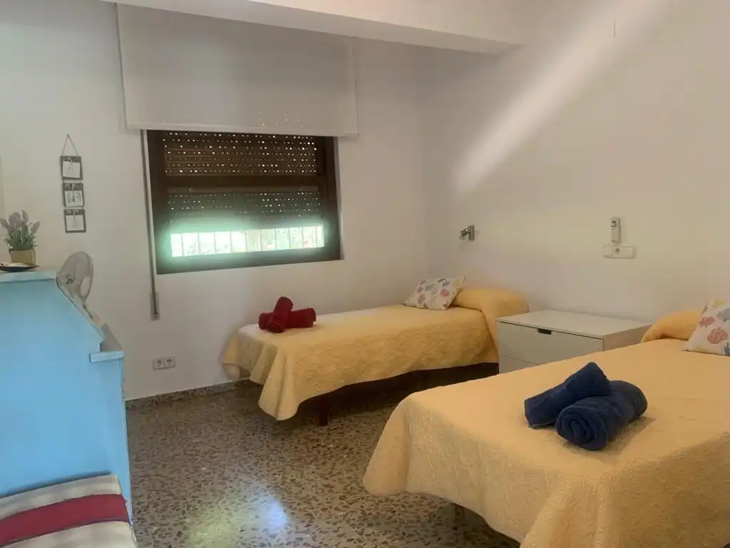 Schlafzimmer von Haus oder Chalet zur Miete in Dénia mit Klimaanlage, Heizung und Privatgarten