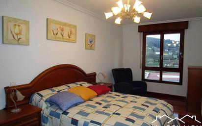 Bedroom of Flat for sale in Colindres  with Heating, Terrace and Community pool