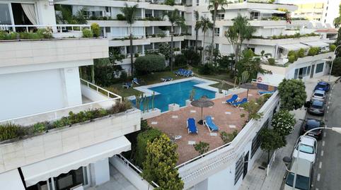 Foto 2 de Apartament en venda a  Avenida Severo Ochoa, Playa Bajadilla - Puertos, Marbella