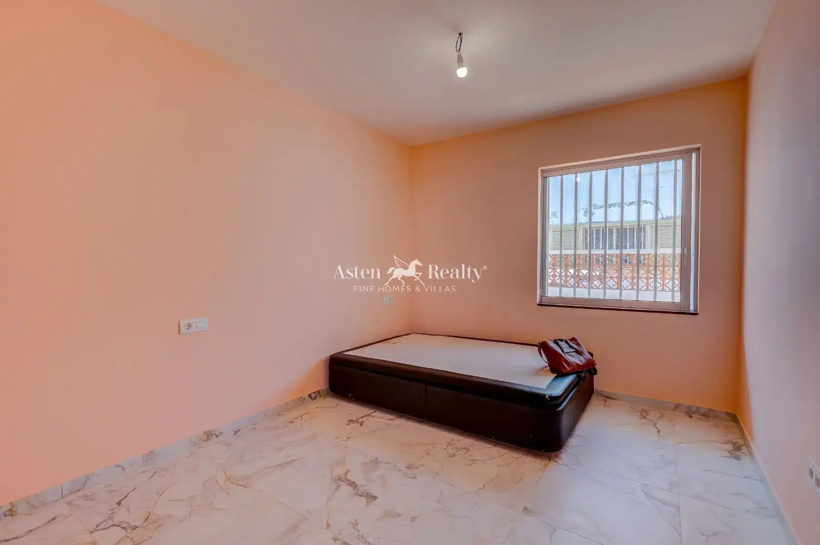 Bungalow con piscina in vendita a Gran Bretaña 6, imagen 9