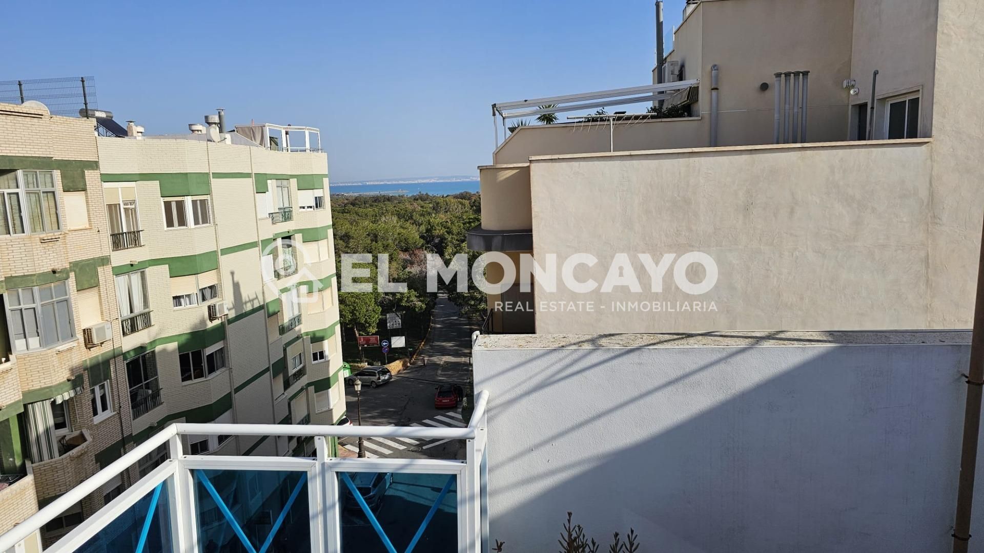 Attic to rent in Pueblo, Guardamar del Segura