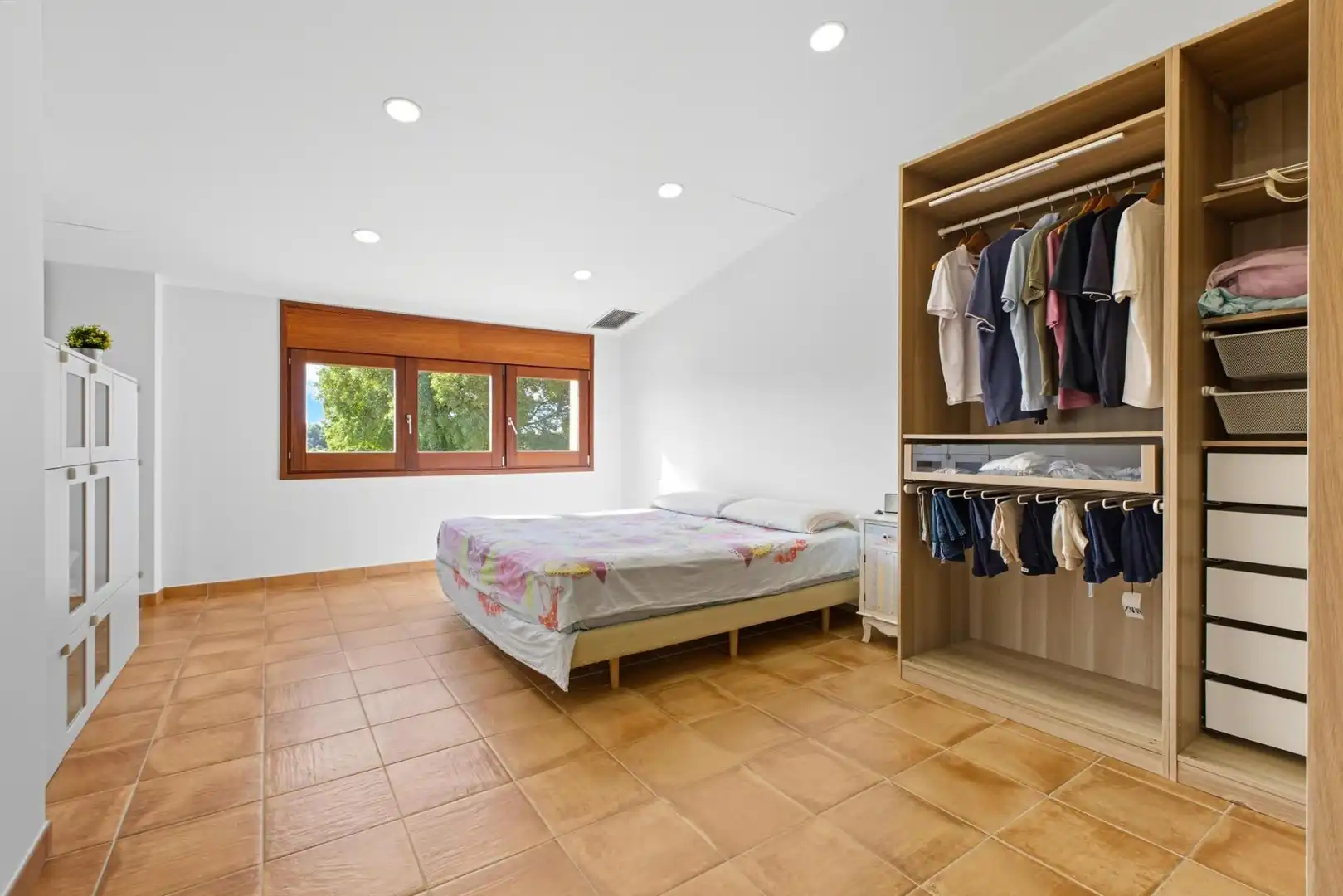 Bedroom of Country homes for sale in Garrigàs  with Private garden, Terrace and Swimming Pool