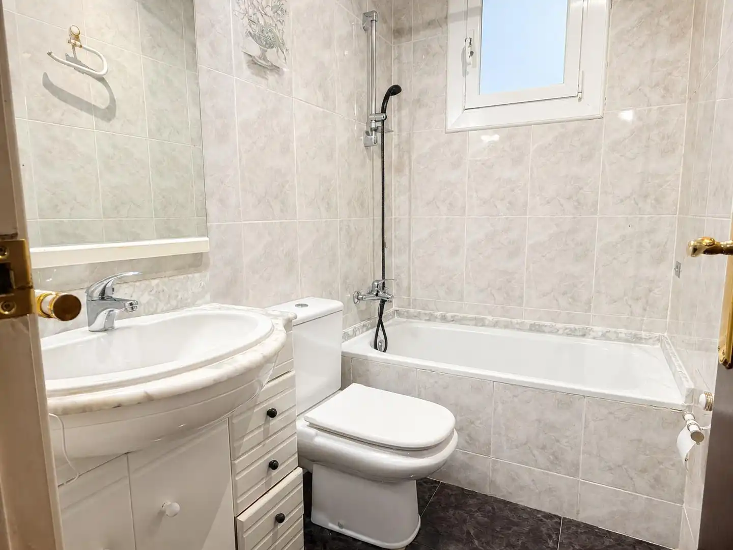 Piso con ascensor en venta en Calle JULI GARRETA DE, imagen 4
