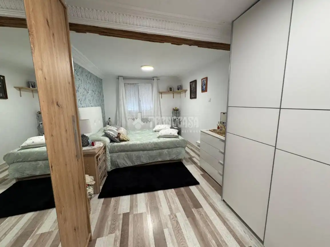 Habitación de Piso en venta en Santander con Parquet y Balcón