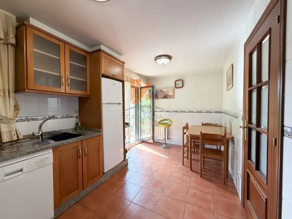 Kitchen of Detached homes for sale in Santiago de Compostela   with Heating, Private garden and Terrace