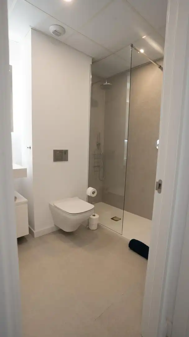 Apartamento con terraza en venta en CARRETERA LOMAS DE MARBELLA #MEDBLUE, FASE I. PORT, imagen 13