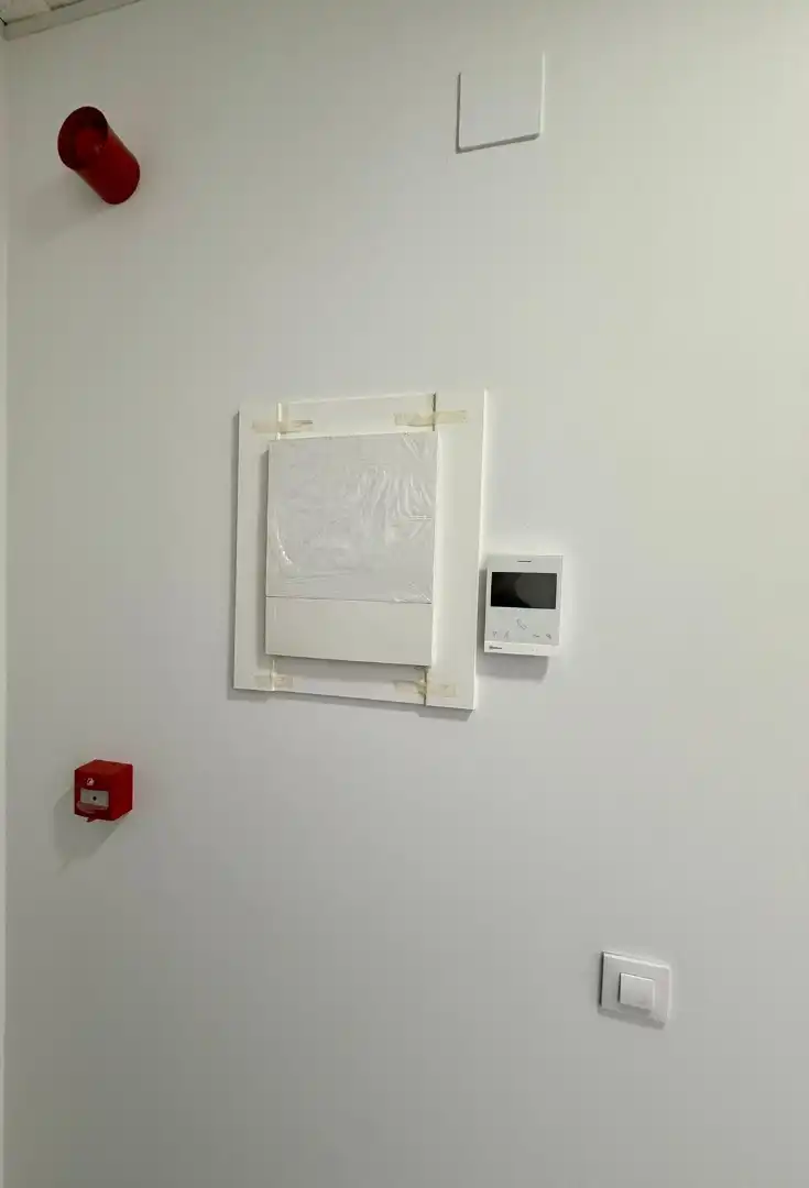 Außenansicht von Fabrikhallen zur Miete in Santa Perpètua de Mogoda