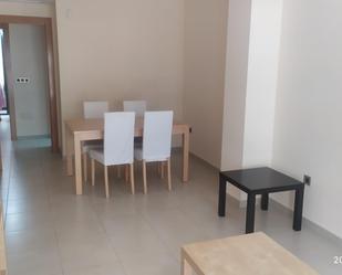 Menjador de Apartament de lloguer en  Murcia Capital amb Aire condicionat i Balcó