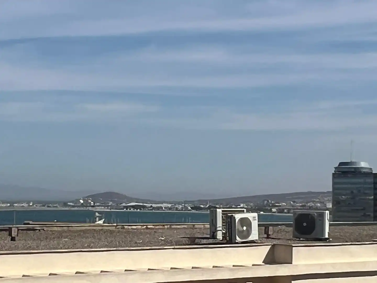 Vista exterior de Casa adosada en venta en Melilla con Aire acondicionado, Jardín privado y Terraza