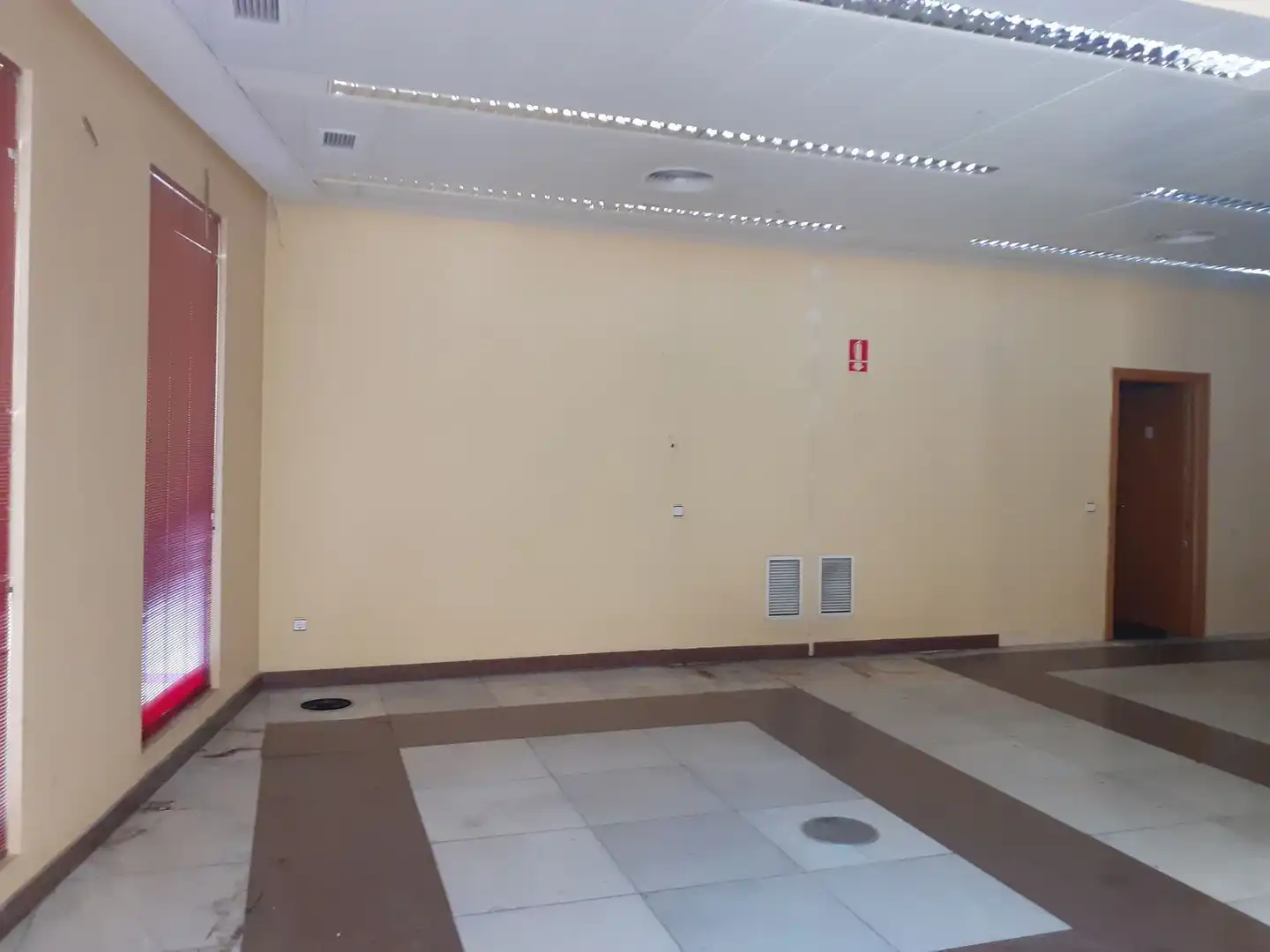 Business premises to rent in Calle de Toledo, imagen 14