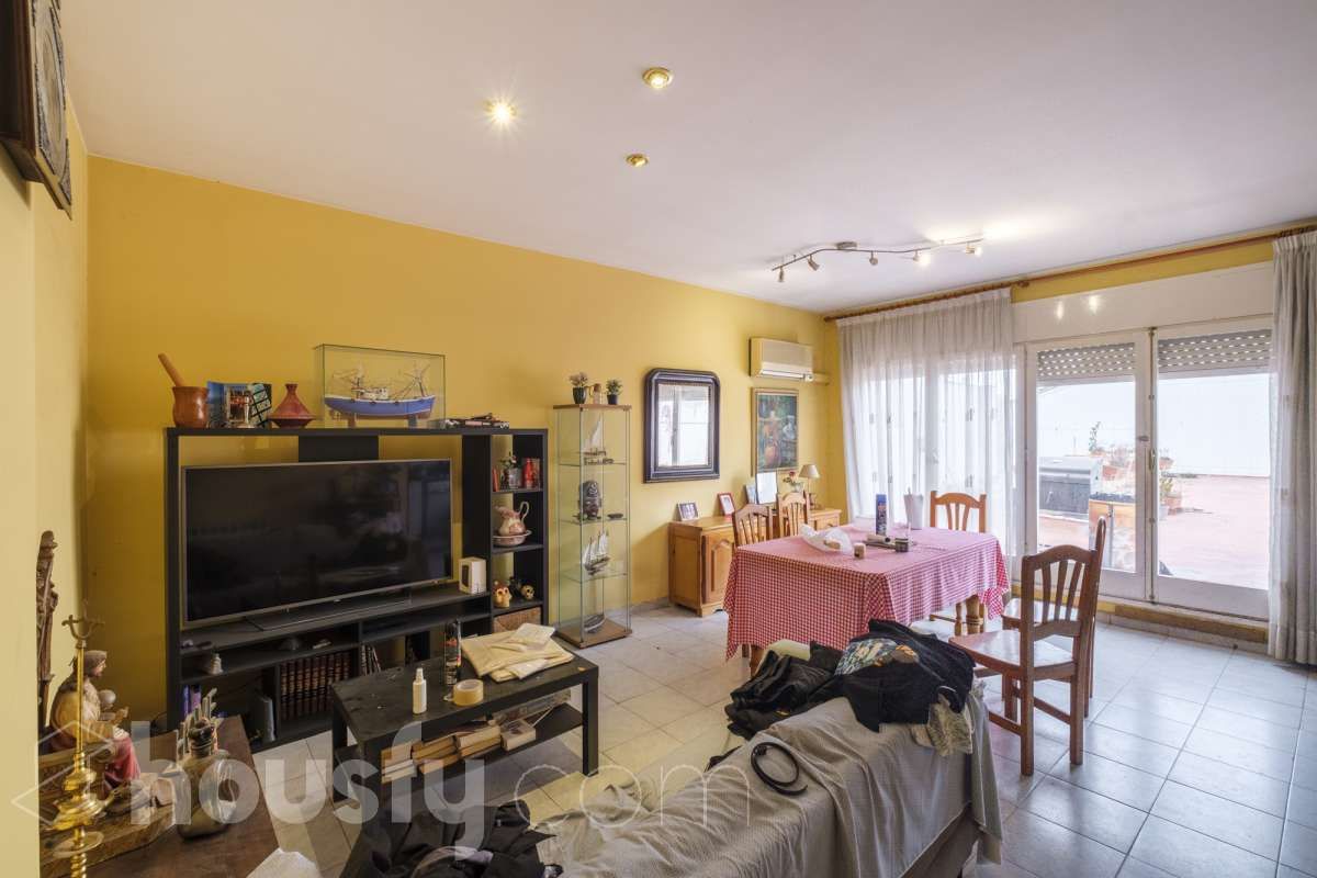 Sala de estar de Casa o chalet en venta en Sabadell con Aire acondicionado, Jardín privado y Terraza