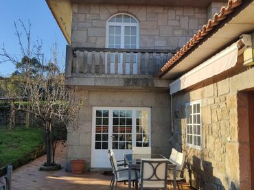 Chalet con balcón en venta en Vilanova de Arousa
