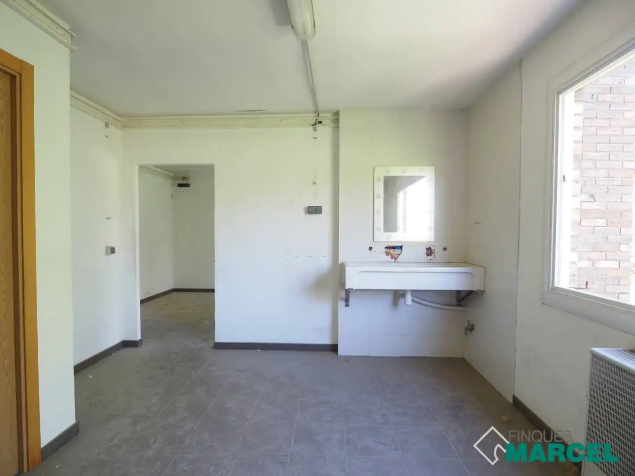 Industrial building to rent in Carretera Vallderiolf, imagen 10