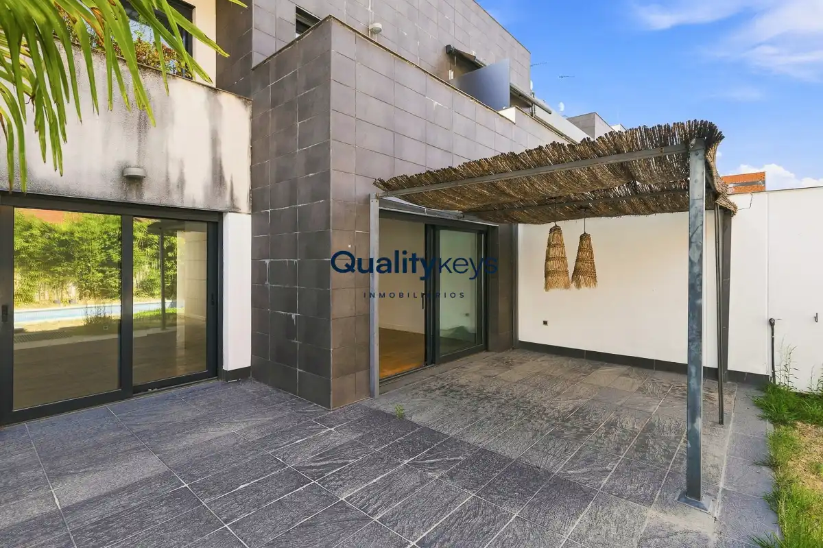Terraza de Casa o chalet en venta en Madrid con Aire acondicionado, Calefacción y Jardín privado