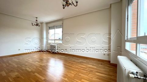 Foto 3 de Piso de alquiler en Antonio de Leyva, Opañel, Madrid Capital