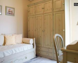 Bedroom of Flat to share in  Sevilla Capital  with Terrace