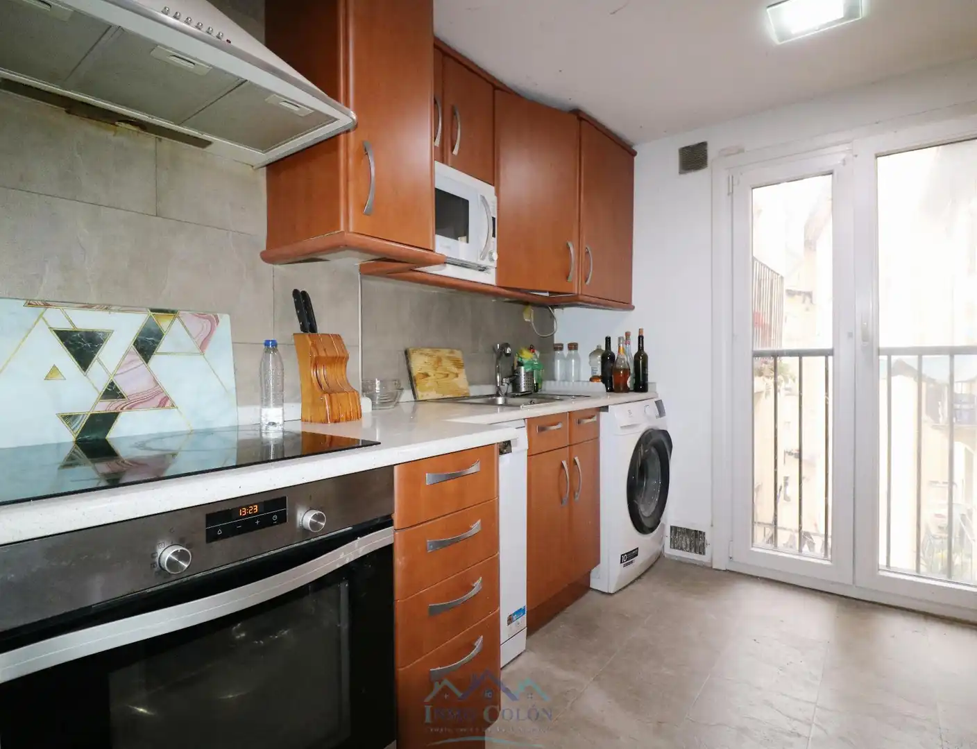 Kitchen of Flat for sale in Irun   with Heating, Parquet flooring and Balcony