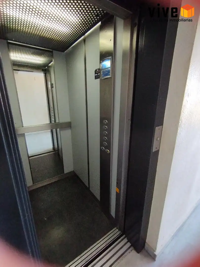 Piso en venta en Mairena del Aljarafe con Aire acondicionado y Balcón