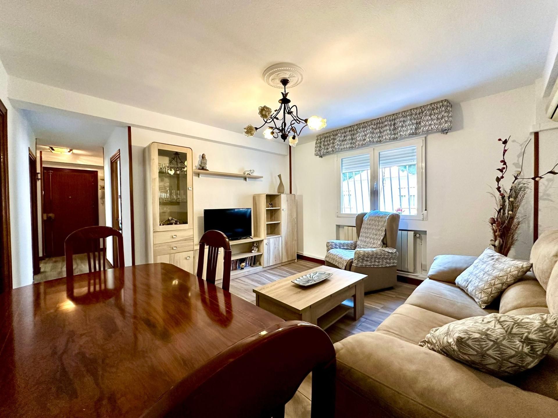 Sala d'estar de Pis de lloguer en  Madrid Capital amb Aire condicionat i Calefacció