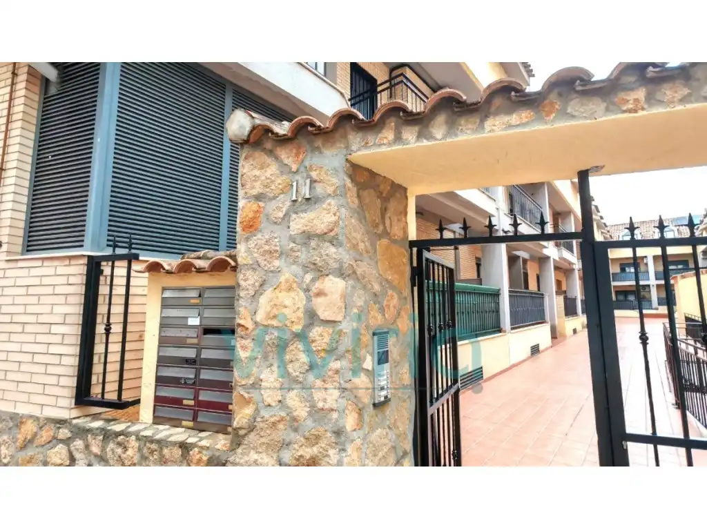 Vista exterior de Casa adosada en venta en Aldaia