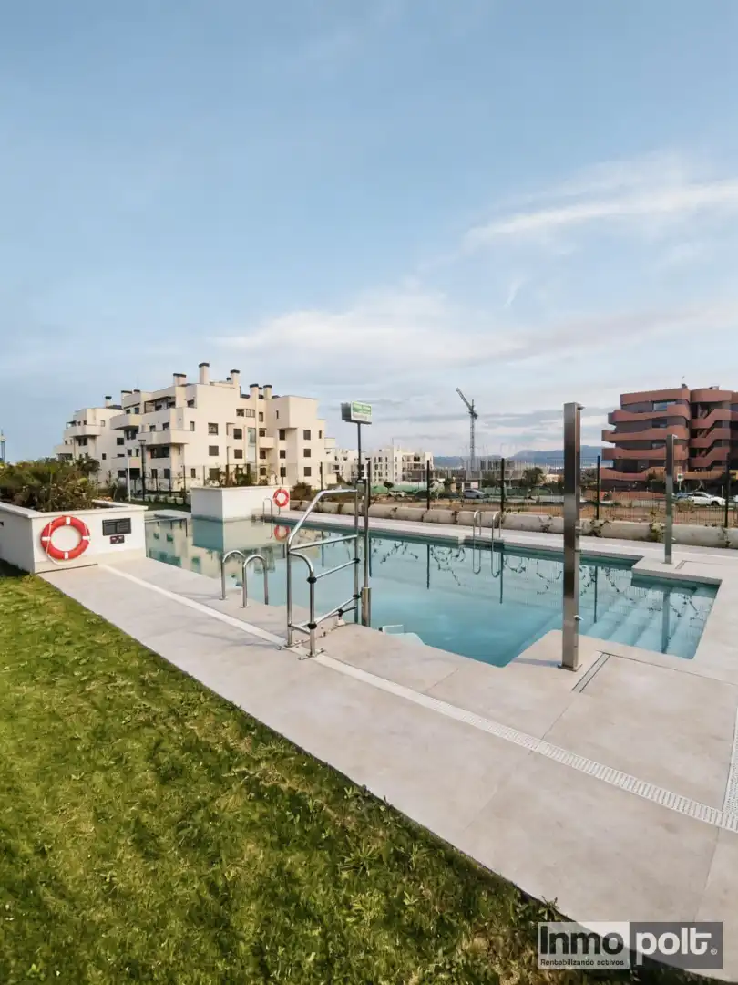 Piscina de Apartamento de alquiler en Murcia con Aire acondicionado, Calefacción y Terraza