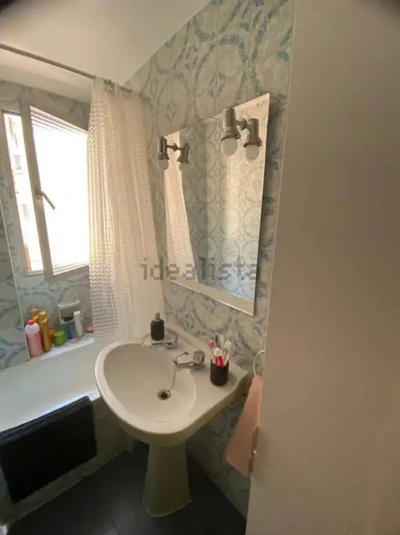 Badezimmer von Wohnung zur Miete in Granada mit Heizung, Möbliert und Ofen