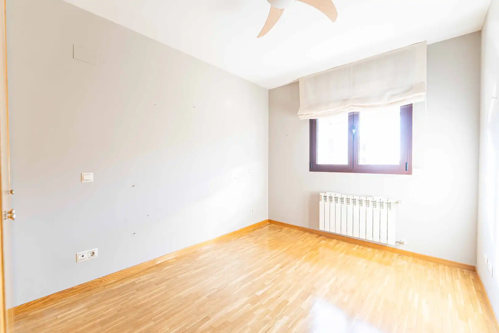 Bedroom of Flat for sale in Arroyomolinos (Madrid)  with Air Conditioner, Heating and Private garden