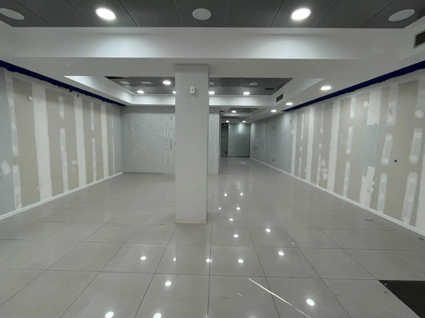 Local comercial en alquiler en Centro, imagen 2
