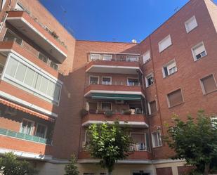 Exterior view of Premises for sale in  Madrid Capital