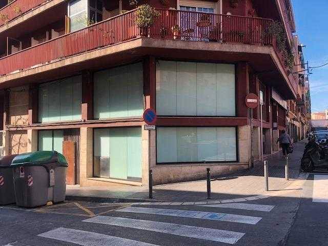 Local comercial en Alquiler en Carrer de Mozart en Llatí