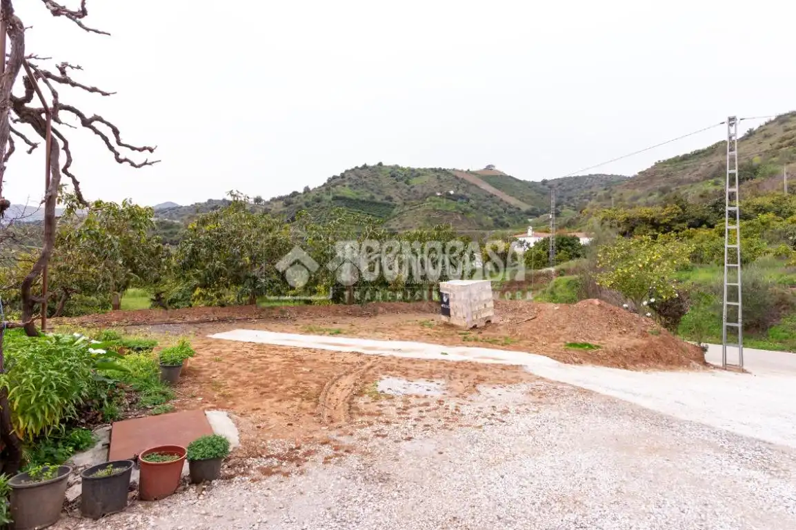 Casa rústica amb jardí en venda a Cútar, imagen 39