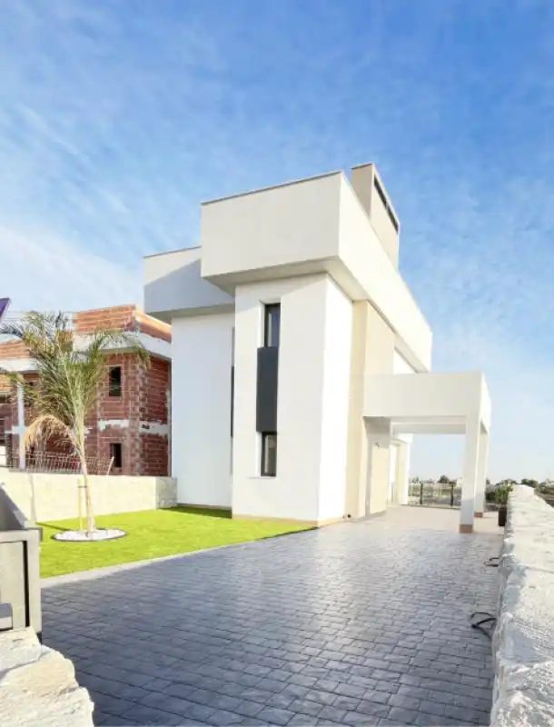 Chalet con piscina en venta en Calle Alicante, 36