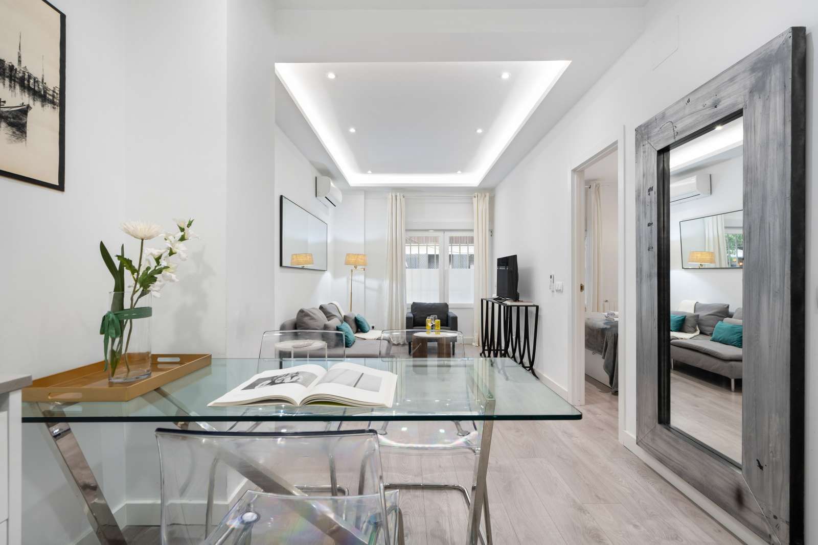 Sala d'estar de Estudi per a compartir en  Madrid Capital amb Aire condicionat i Terrassa