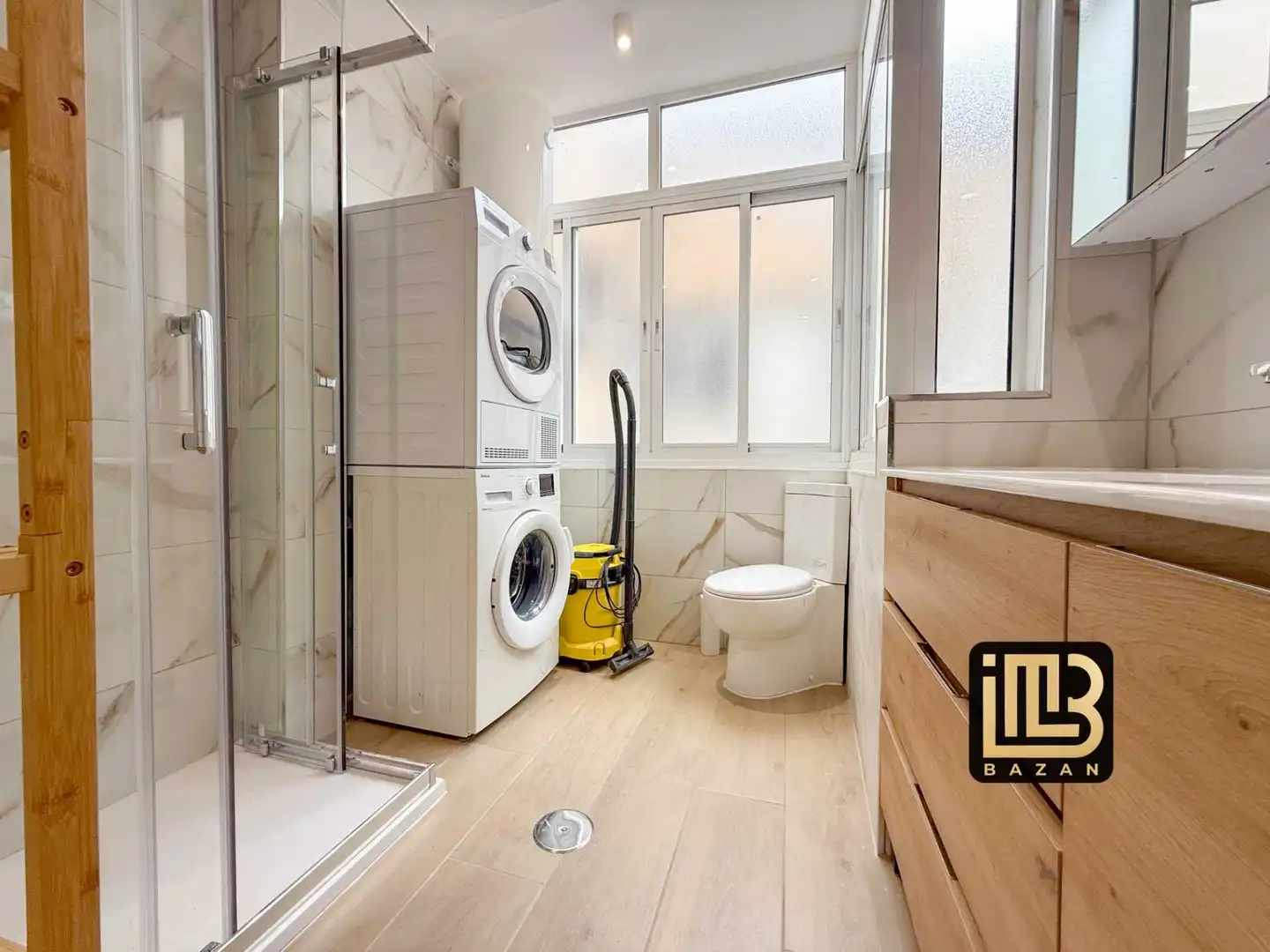 Badezimmer von Wohnung zur untervermieten in Málaga mit Klimaanlage und Möbliert