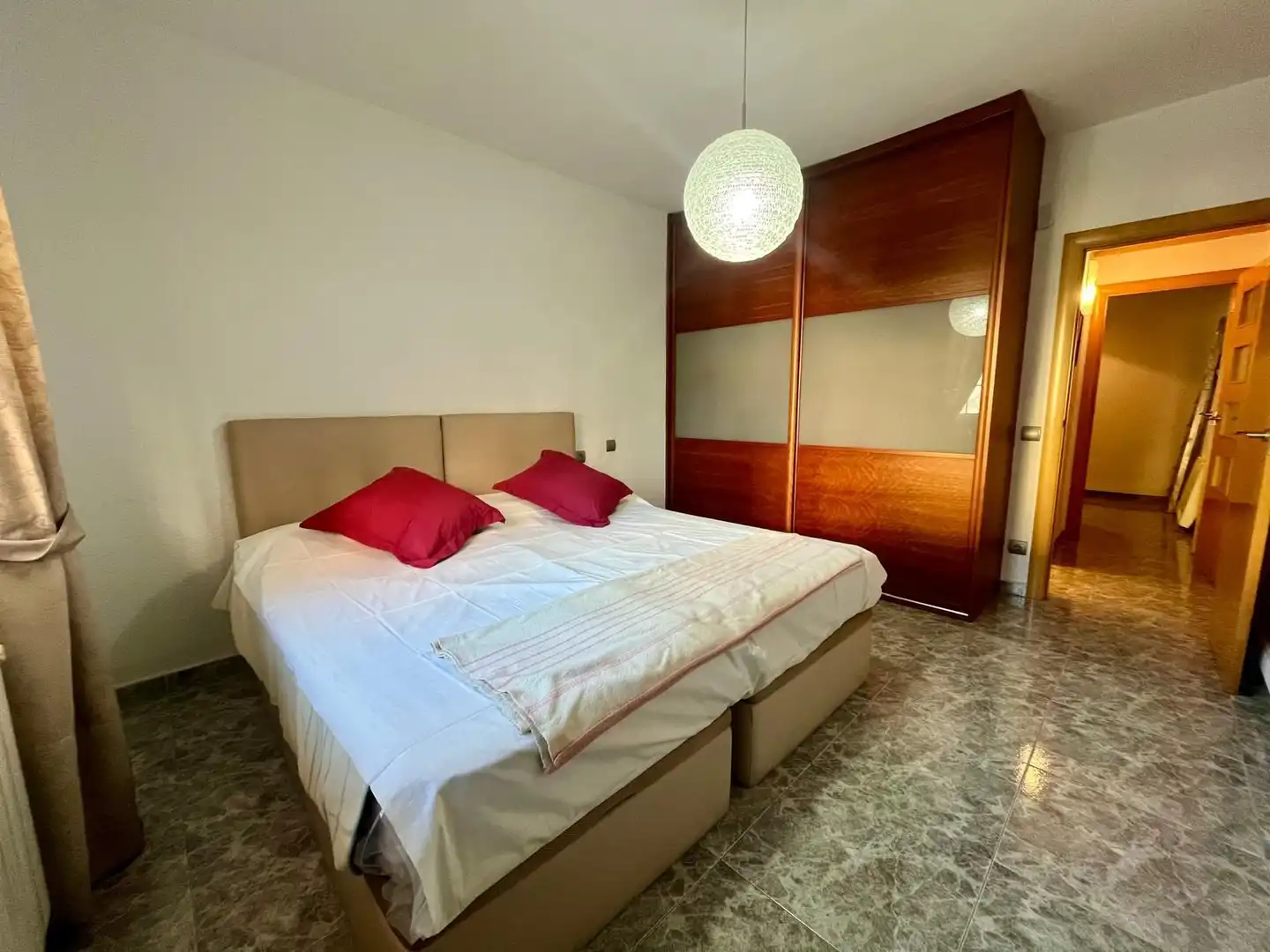 Habitación de Piso en venta en Badalona con Aire acondicionado y Calefacción