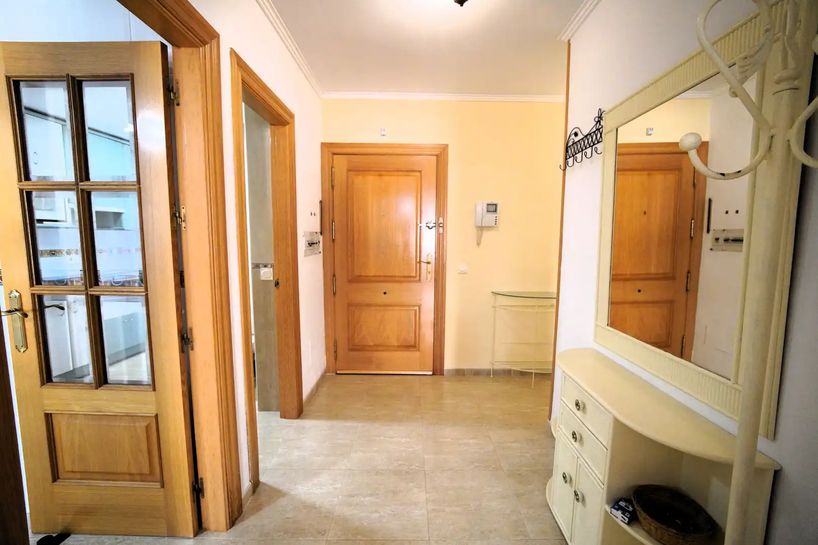 Wohnung zum Verkauf in Roquetas de Mar mit Klimaanlage, Terrasse und Möbliert