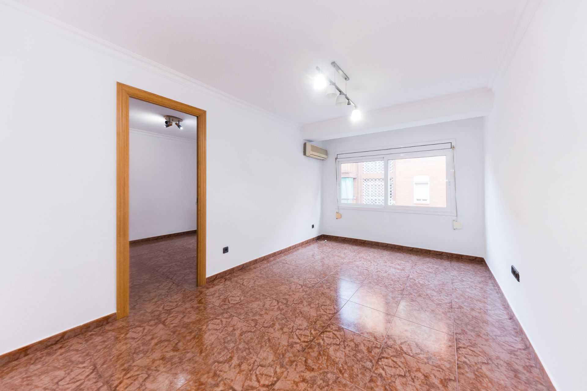 Piso en venta en Sant Boi de Llobregat con Aire acondicionado y Balcón