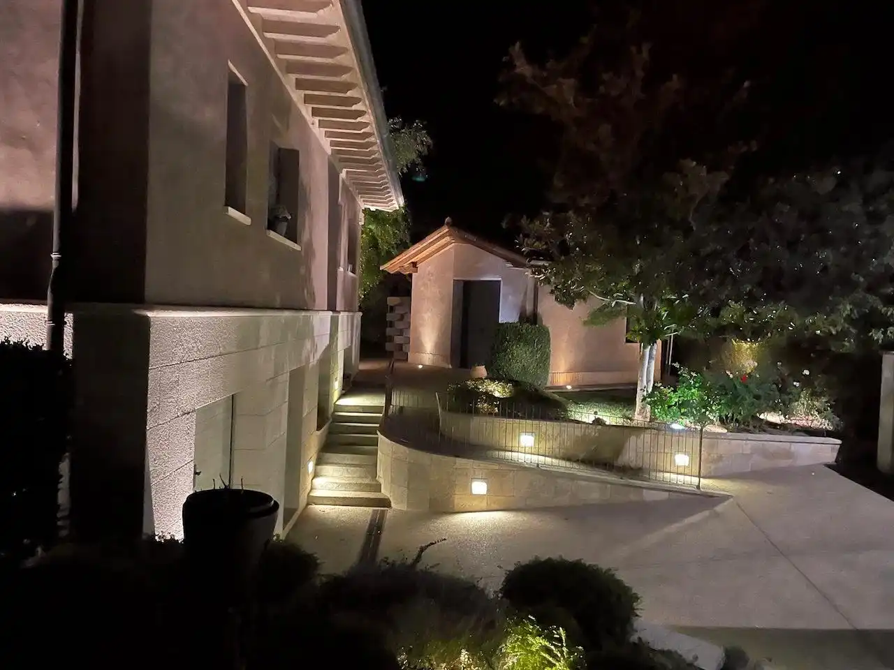Vista exterior de Casa o chalet en venta en Ayegui / Aiegi con Aire acondicionado, Jardín privado y Terraza