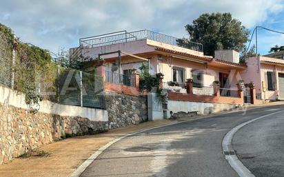 Vista exterior de Casa o xalet en venda en Lliçà d'Amunt amb Calefacció, Terrassa i Traster