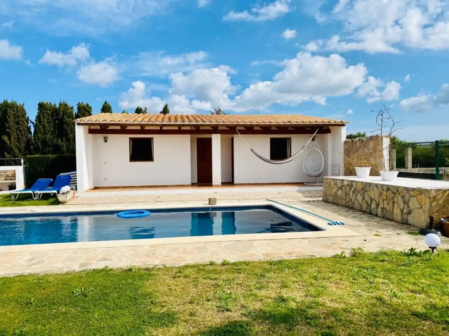 Piscina de Casa o chalet de alquiler en Sa Pobla con Aire acondicionado, Calefacción y Jardín privado