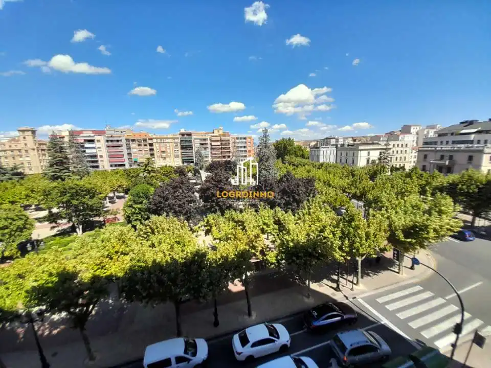 Piso con terraza en venta en Centro, imagen 25