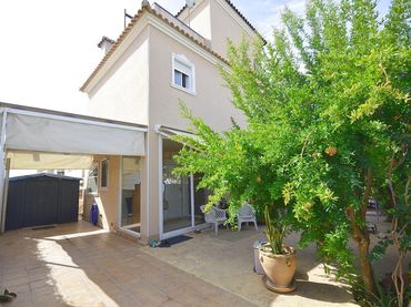 Xalet amb piscina en venda a Orihuela Costa