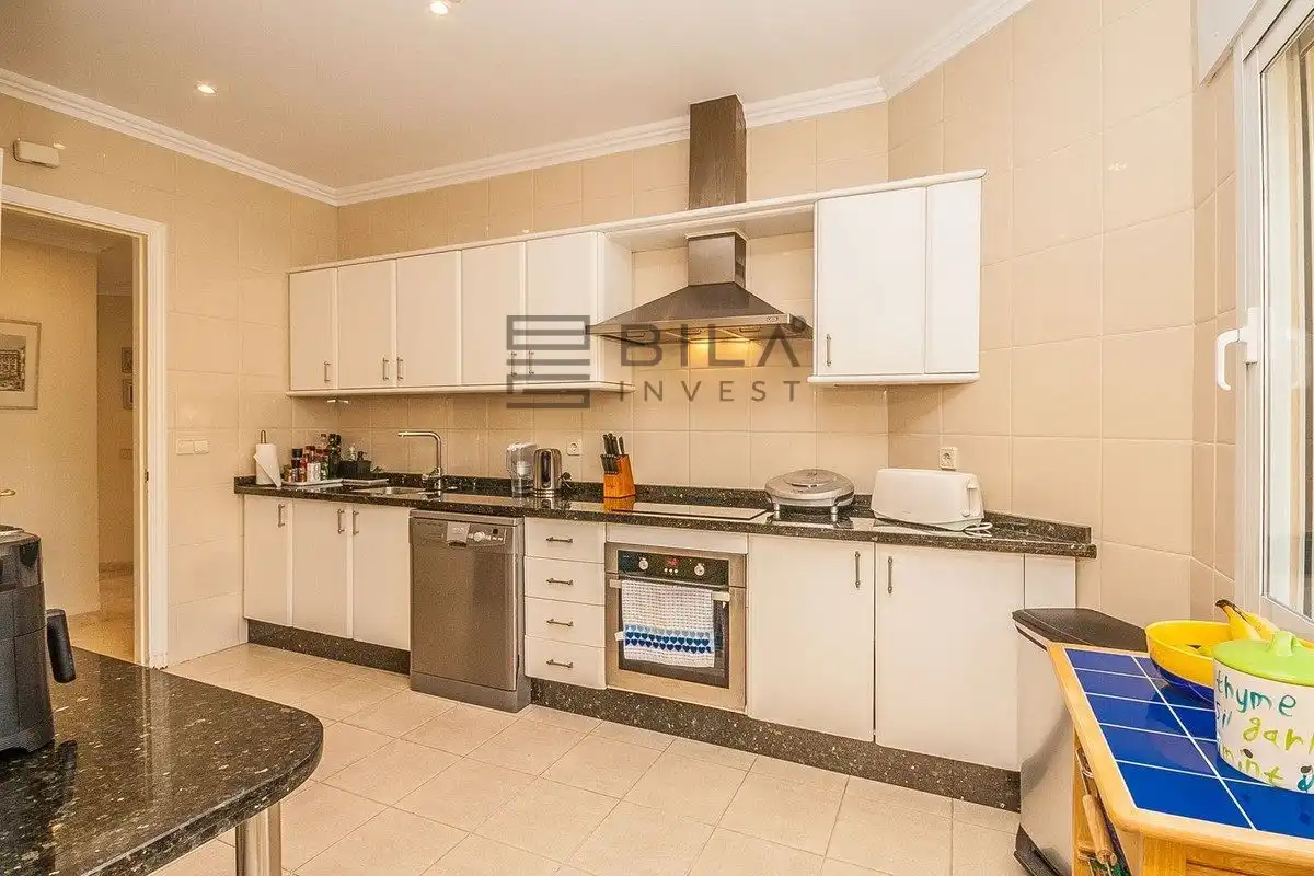 Piso con piscina en venta en Elviria Hills, imagen 13