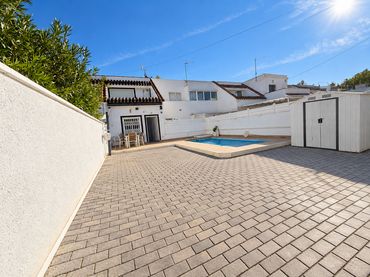Reihenhaus mit Pool zum Verkauf in Montseny
