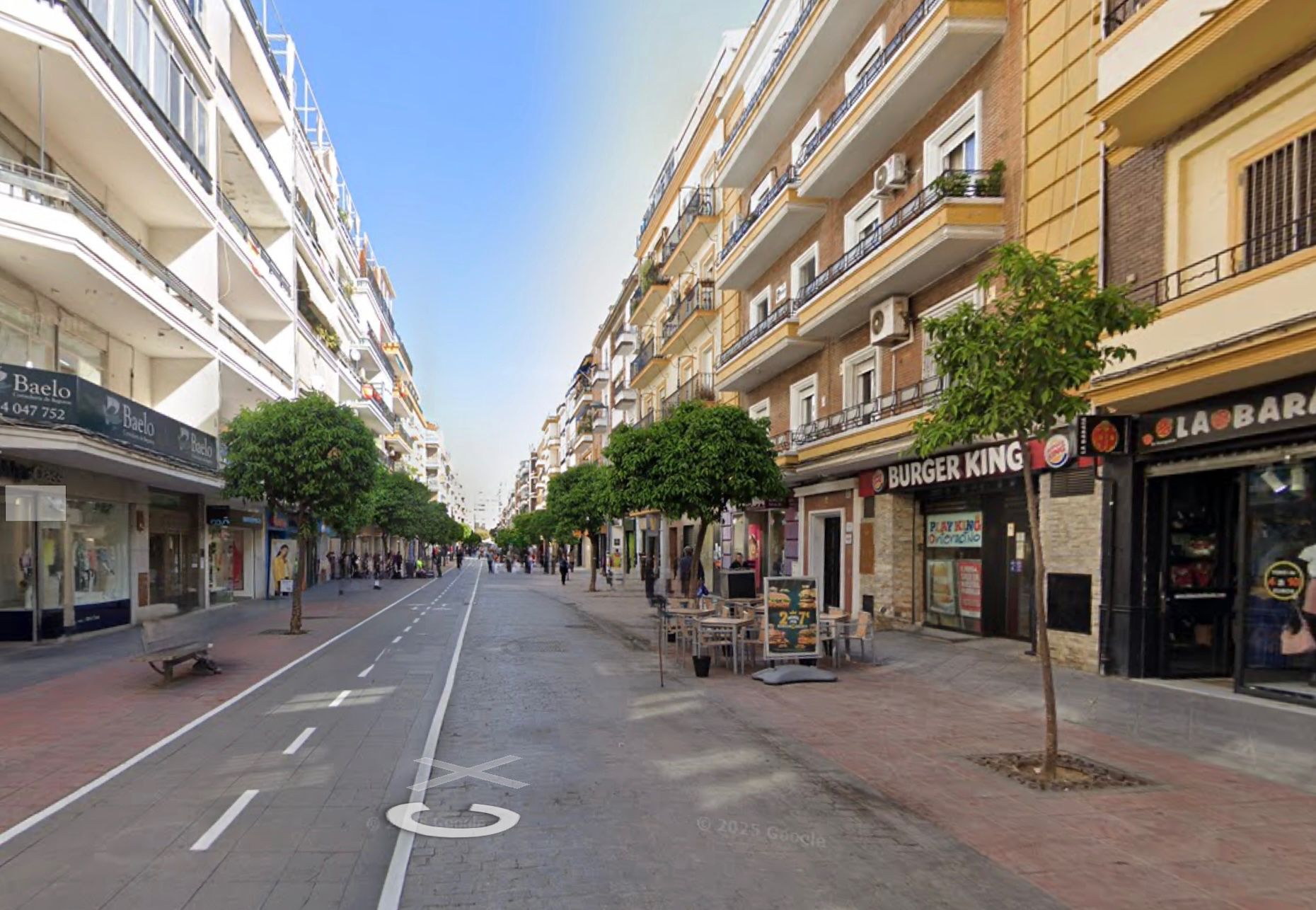Vista exterior de Local de lloguer en  Sevilla Capital amb Aire condicionat, Calefacció i Parquet