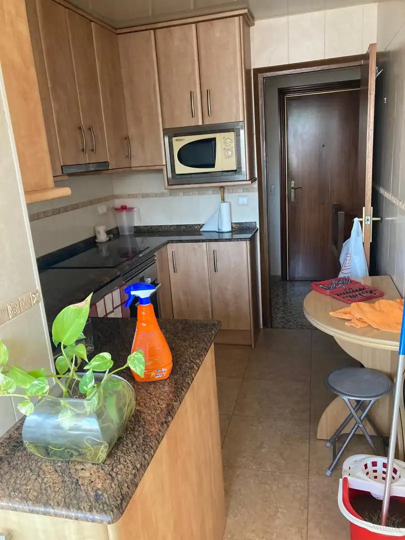 Cocina de Piso de alquiler en Rubí con Aire acondicionado, Terraza y Amueblado
