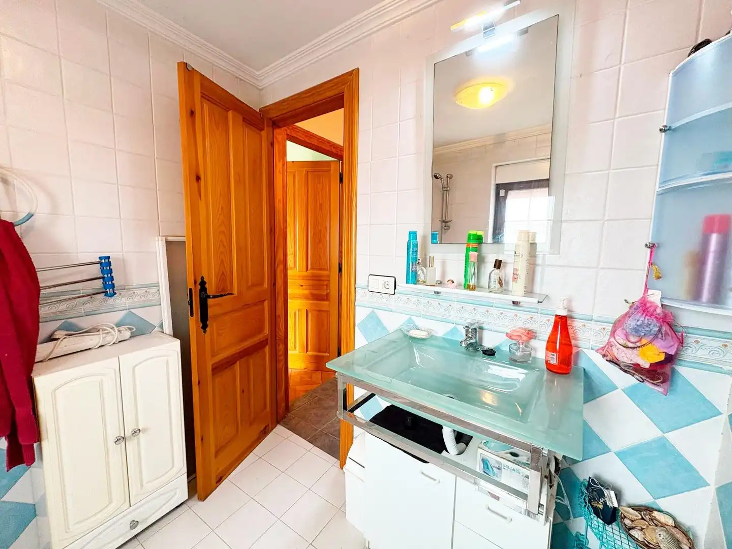 Baño de Casa o chalet en venta en Navarredonda de la Rinconada con Terraza, Trastero y Amueblado