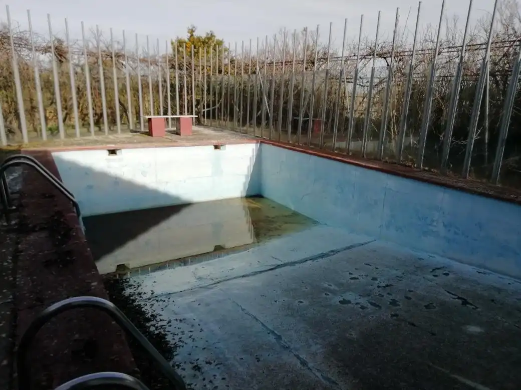 Piscina de Finca rústica en venta en Palencia con Piscina